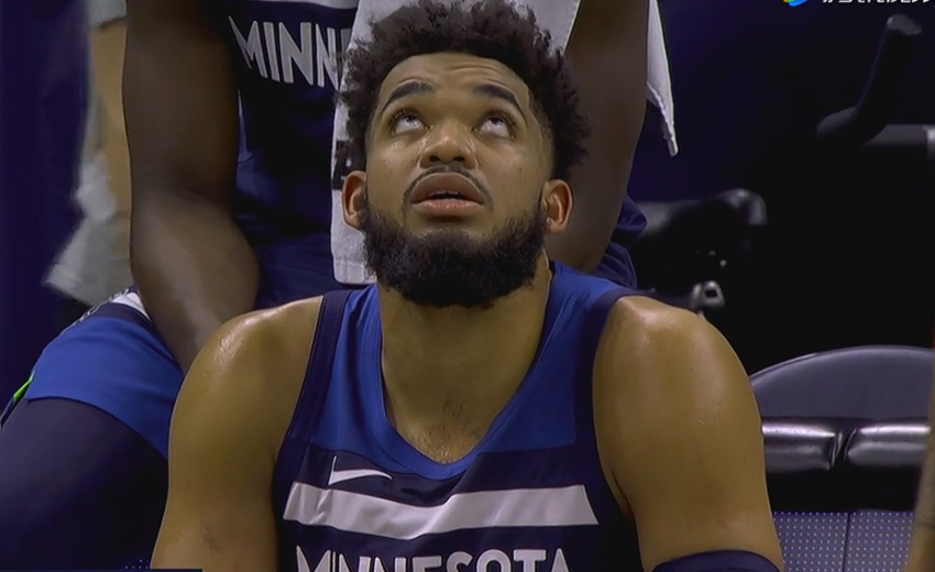 出色防守引爆全场！，阿扎伦卡意外战胜日本队上演精彩一战(瑞吉儿与扎克的欢愉图片)-爱游戏官网