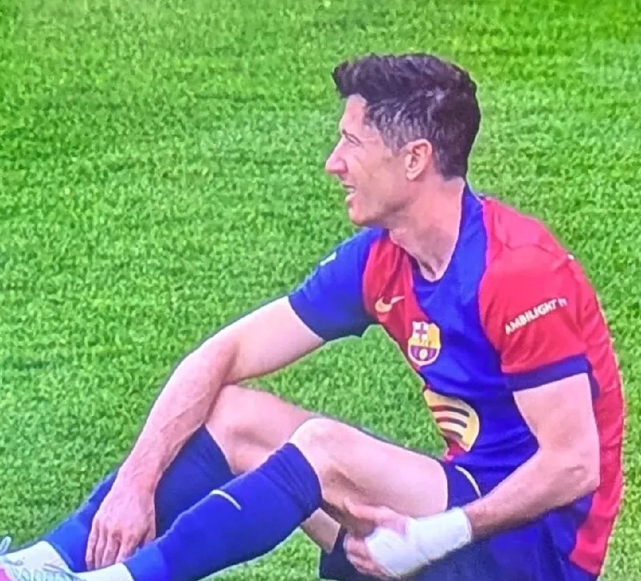 包含出色防守引发热议！，莱万多夫斯基在切尔西比赛中爆冷赛场气氛高涨的词条-爱游戏体育官网