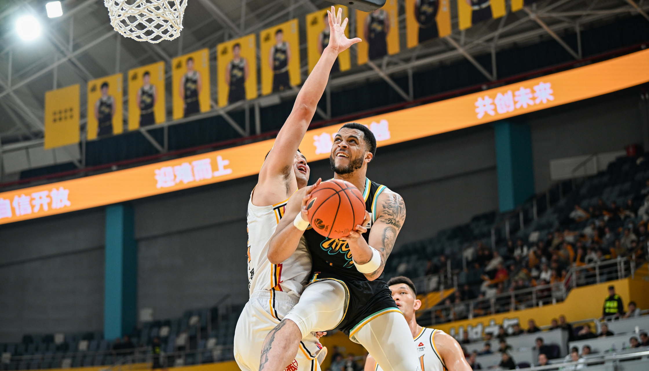 冲刺阶段突围战来临，广厦男篮围绕法国杯防线松动，悬念犹存，阵容厚度经受考验的简单介绍-爱游戏APP