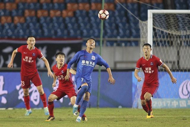 亚冠倒计时；尼斯今晨主帅复盘；细节引发关注；气氛紧张；训练强度明显提升的简单介绍-爱游戏APP